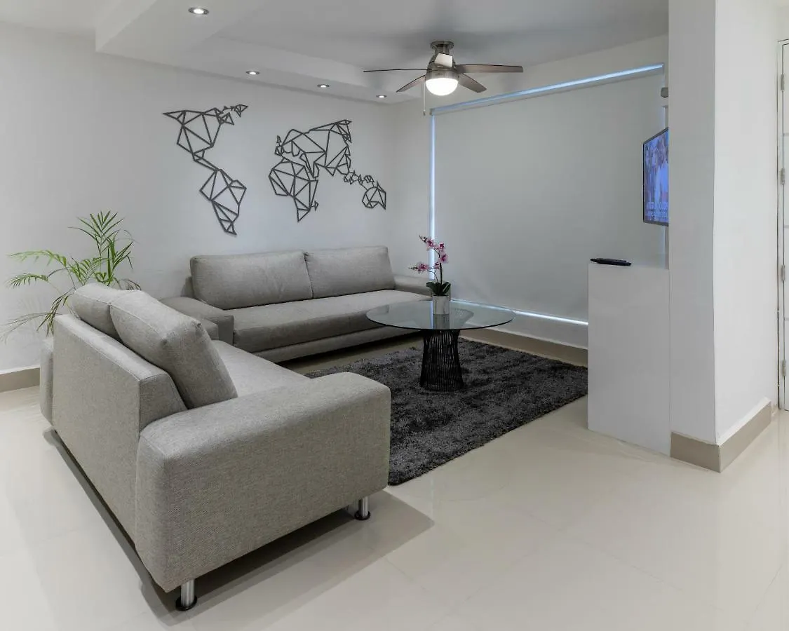 Departamento En Cancun De 2 Recamaras, Sala, Cocina, Tvs, Wifi 아파트