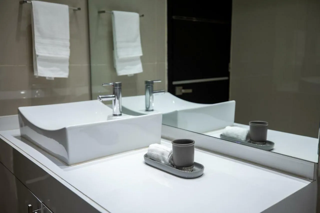 Departamento En Cancun De 2 Recamaras, Sala, Cocina, Tvs, Wifi 아파트