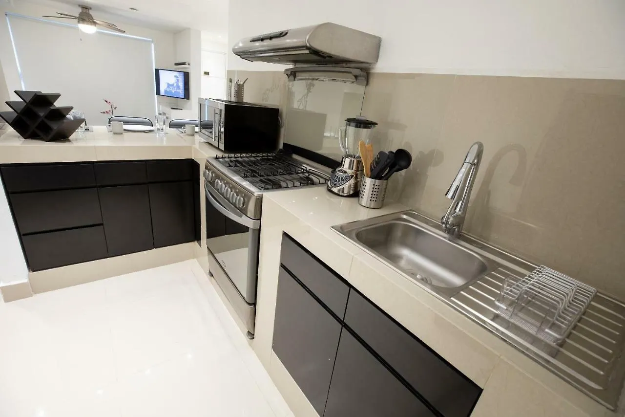 Departamento En Cancun De 2 Recamaras, Sala, Cocina, Tvs, Wifi Apartment Mexico